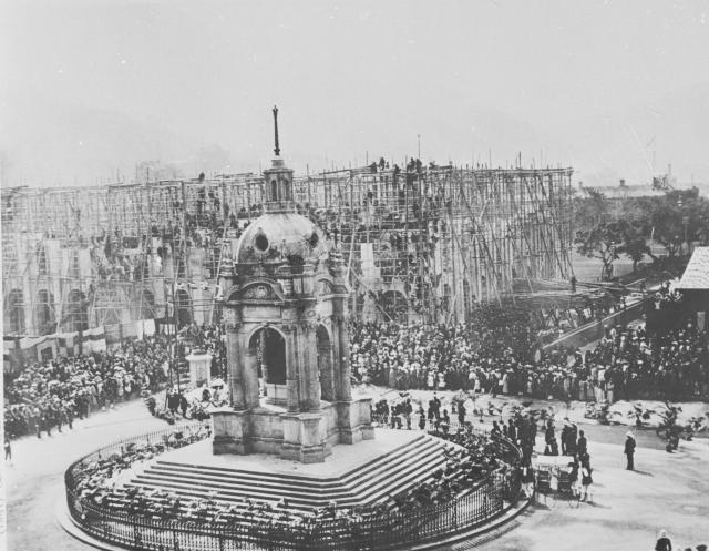 Statue of Queen Victoria was erected in 1896 - Where the Final Court of Appeal was building in progress