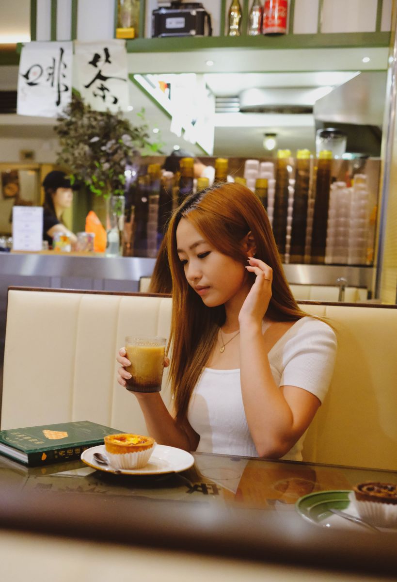 Fujifilm X-T30 II, XF23mmF1.4 R, f/2.2, ISO 6400, 1/500s