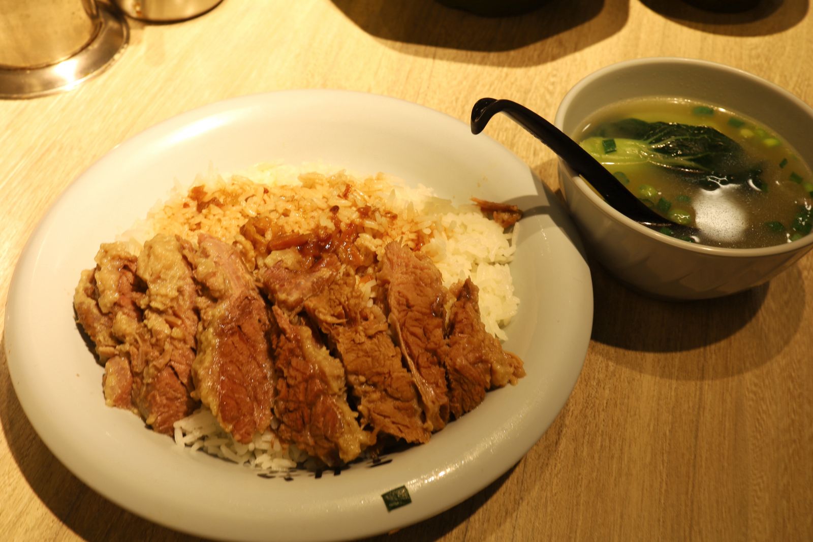 Rice with Braised Beef Brisket with a free bowl of soup 