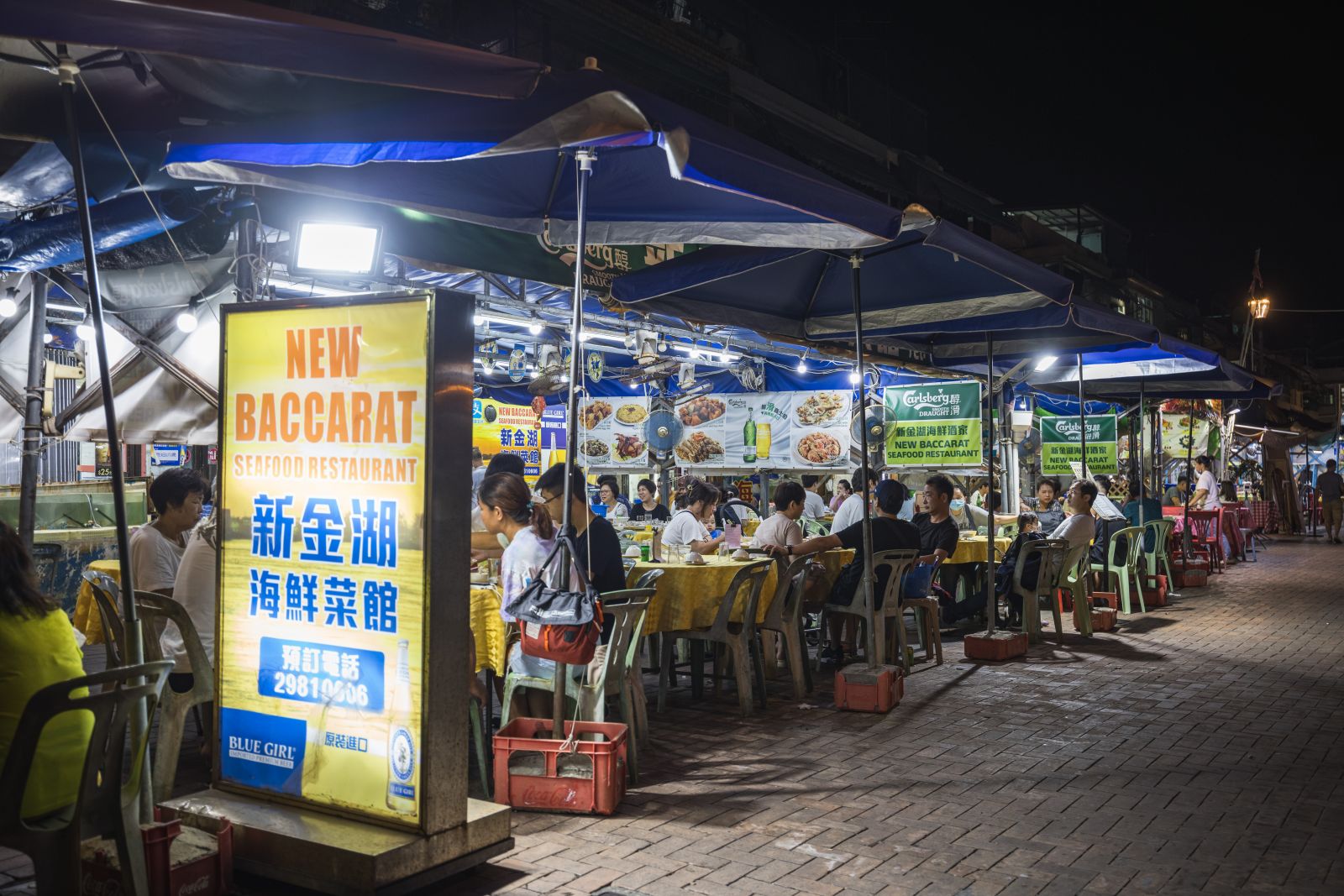 Seafood restaurants along the Praya Street