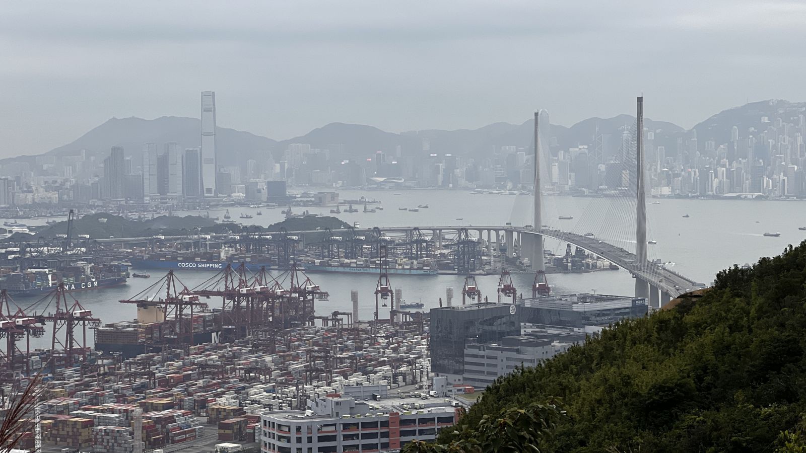 Iphone 13pro 77mm telephoto lens