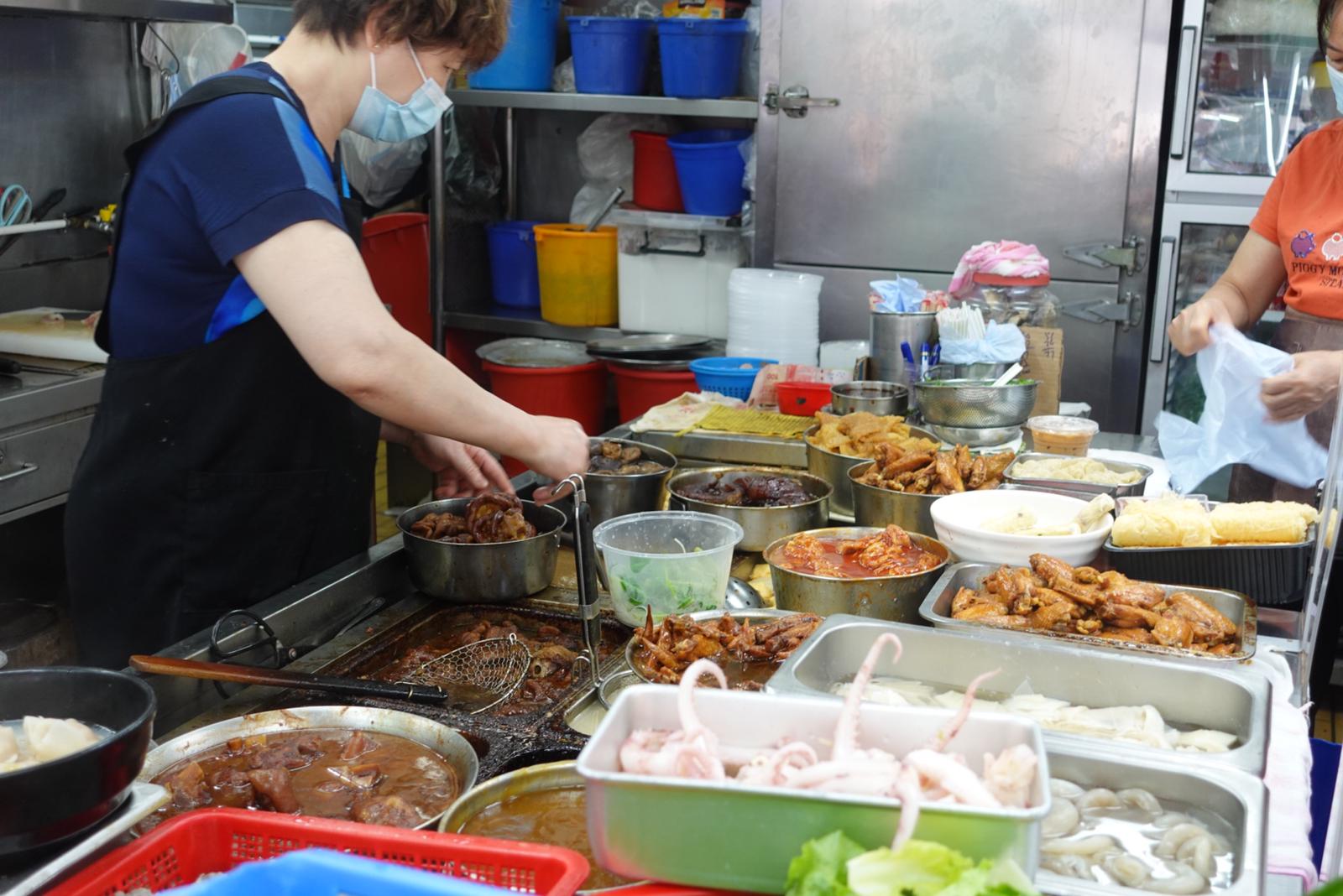 Imagine this as pizza toppings and the noodle is the dough...