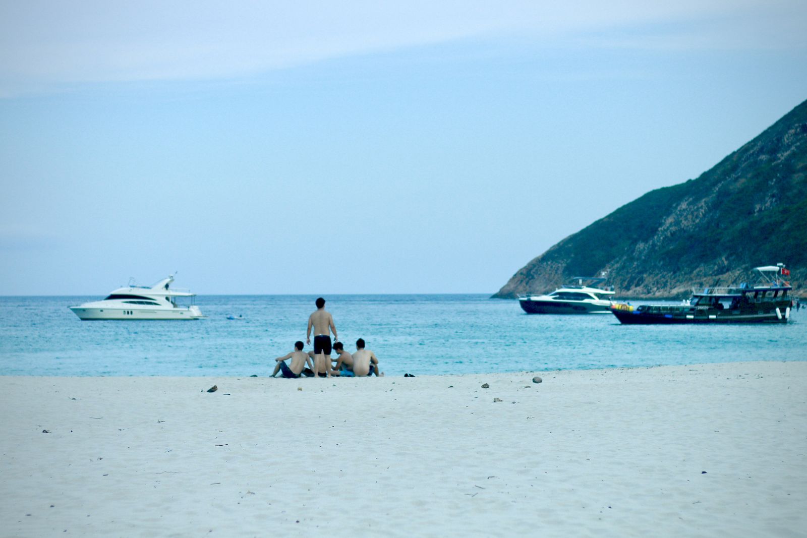 Enjoy the scenes with your loved ones