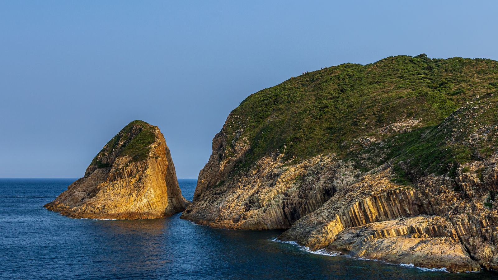 The isolated island- Po Pin Chau